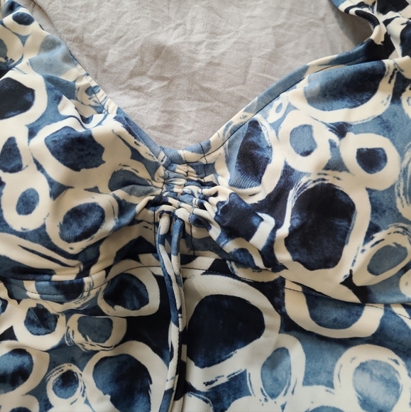 Magicsuit one-piece swimsuit with adjustable tie bust. Size M - Picture 7 of 12